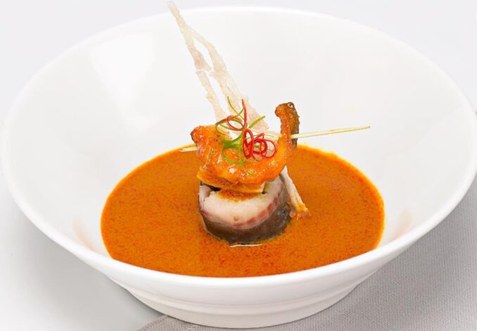 (Fried) Bagrid Catfish with Curry Sauce (Cá Lăng Xốt Cà Ri)