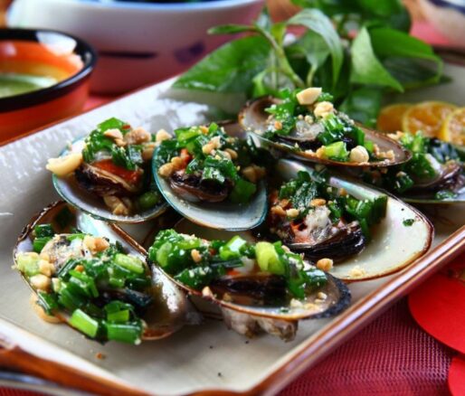 Grilled Green Mussels with Spring Onion Oil