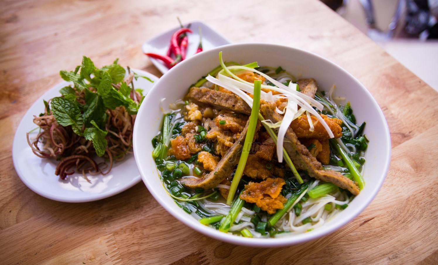 Climbing Perch Noodle Soup With Fishcakes